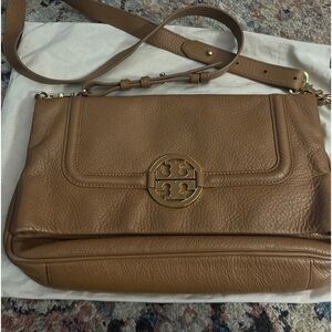 Authentic Tory Burch crossbody or clutch